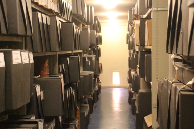 Les coulisses des Archives Départementales du Jura